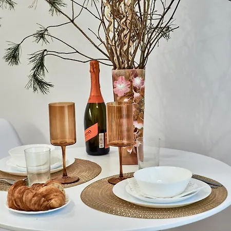 Superapart Marywilska 68b アパート *