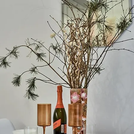 Superapart Marywilska 68b * ワルシャワ