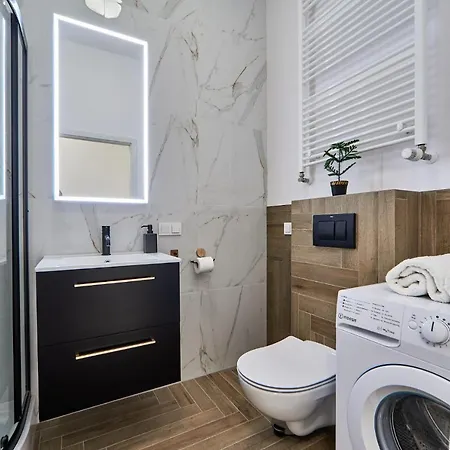 Superapart Marywilska 68b ורשה