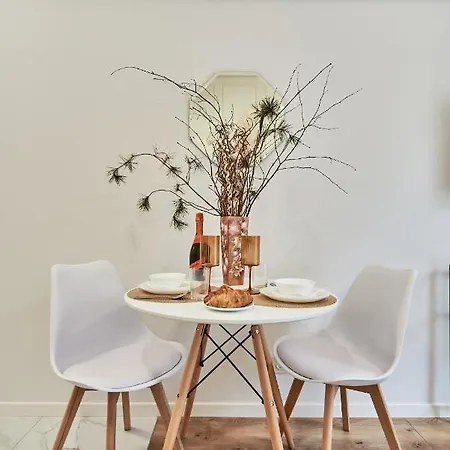 Superapart Marywilska 68b *