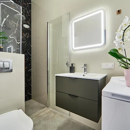 Superapart Marywilska 68b