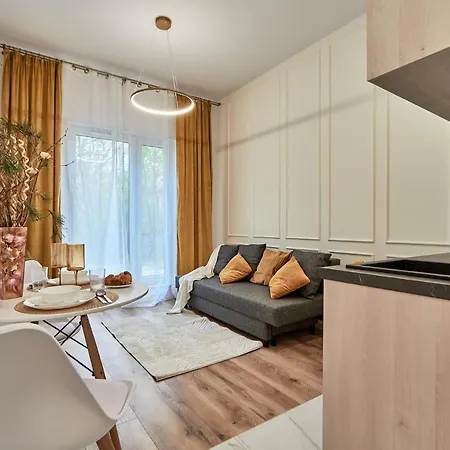 Superapart Marywilska 68b Varşova